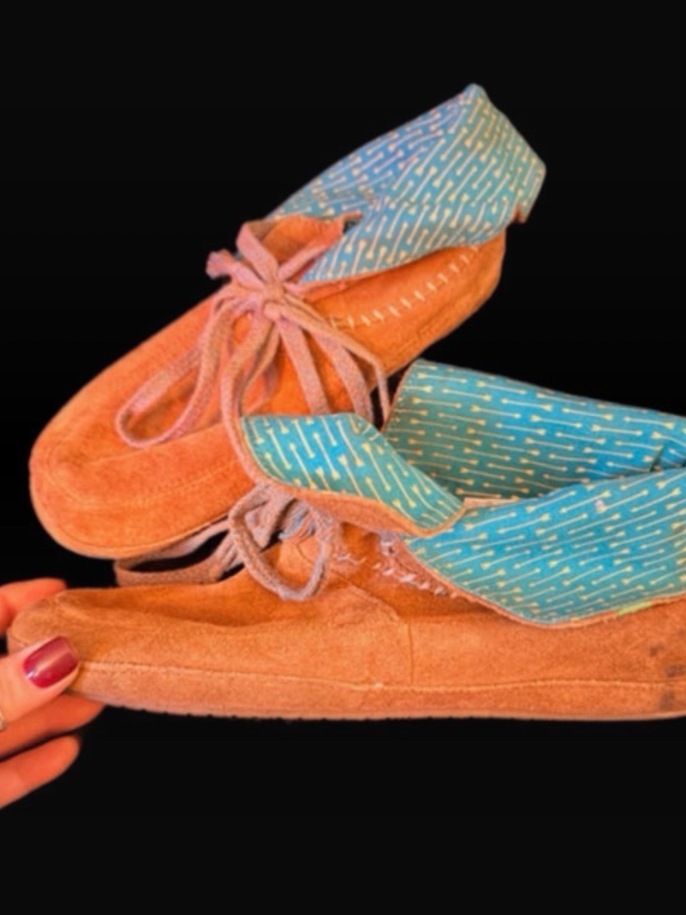 Sakùk Casual Women's Suede Moccasin with Blue Patterned Lining